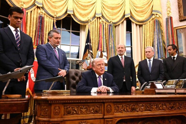 Ucraina-Russia, Trump: “Basta giochi, si rischia terza guerra mondiale”